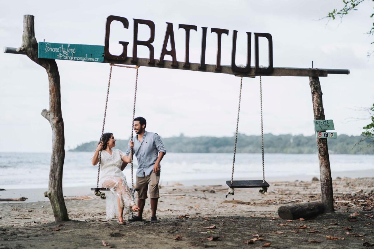 Faith Glamping Dome Costa Rica Ξενοδοχείο Manzanillo  Εξωτερικό φωτογραφία