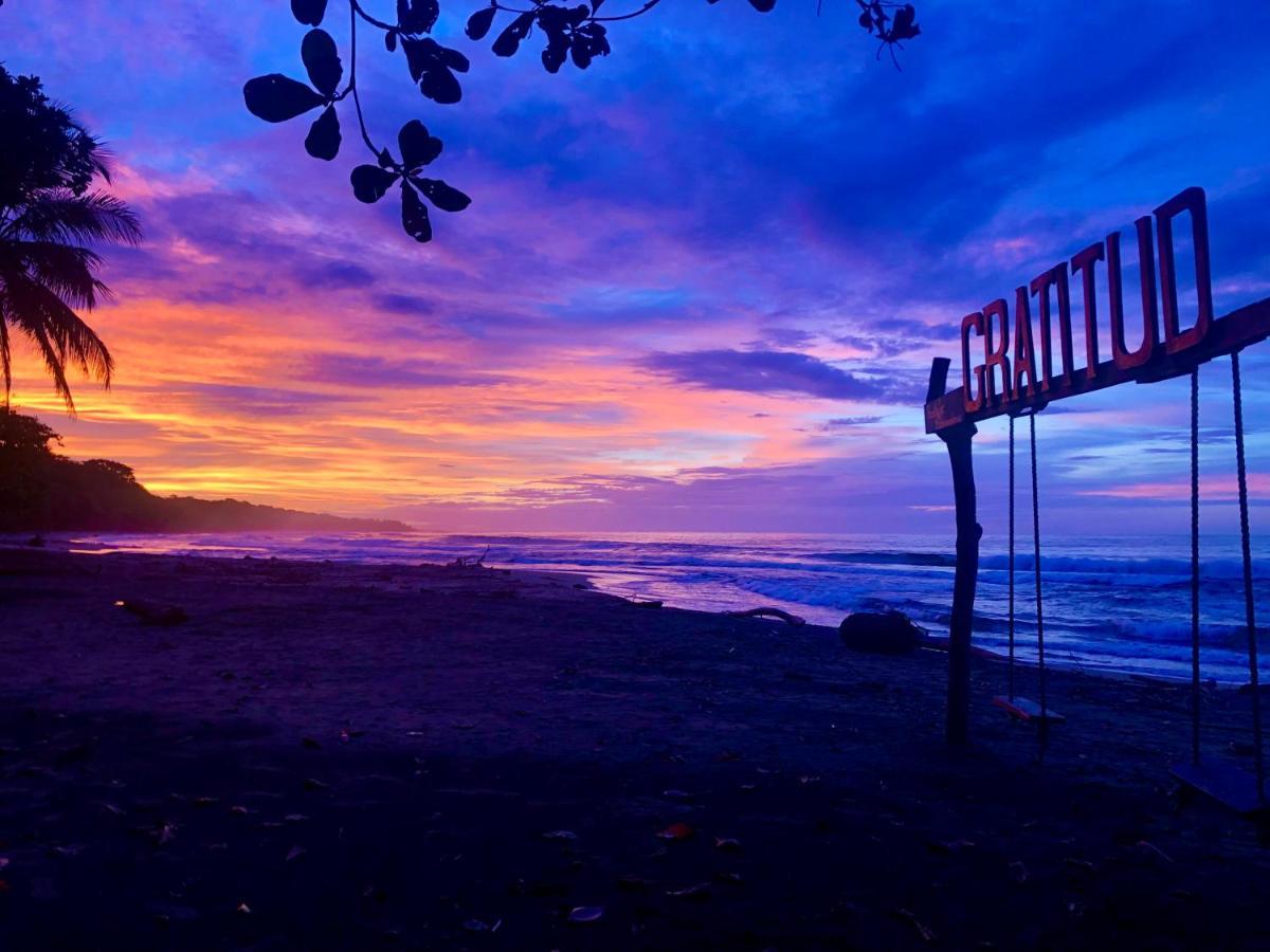 Faith Glamping Dome Costa Rica Ξενοδοχείο Manzanillo  Εξωτερικό φωτογραφία