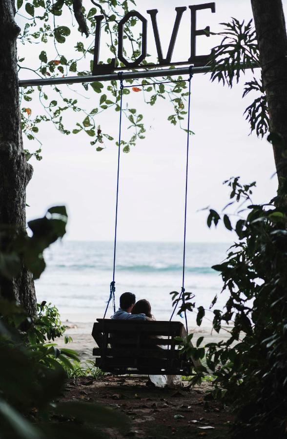 Faith Glamping Dome Costa Rica Ξενοδοχείο Manzanillo  Εξωτερικό φωτογραφία